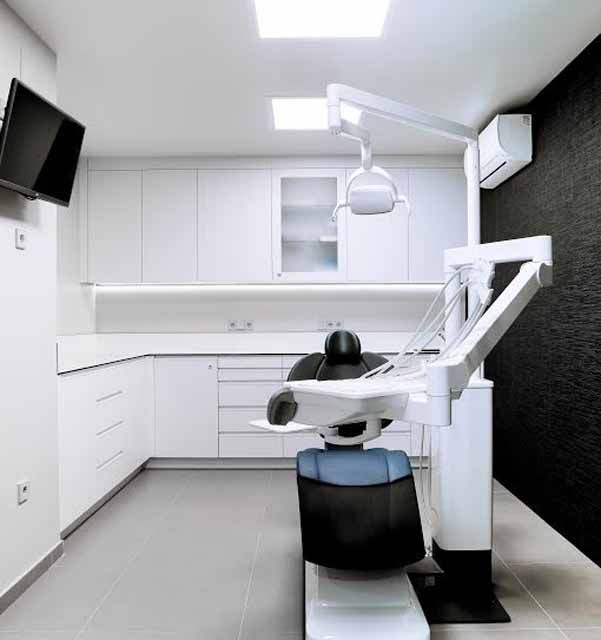 Clínica Dental Dr. Rafael Menéndez instalaciones de la clínica dental 